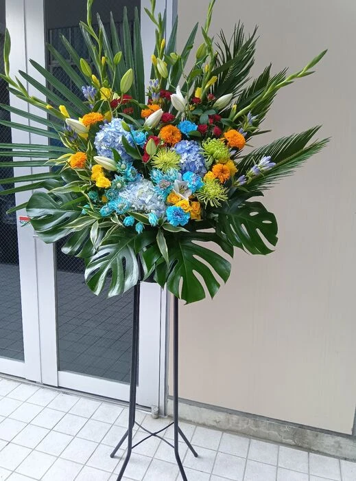 画像17032：情熱のレッドの花達は大切な方への架け橋になります