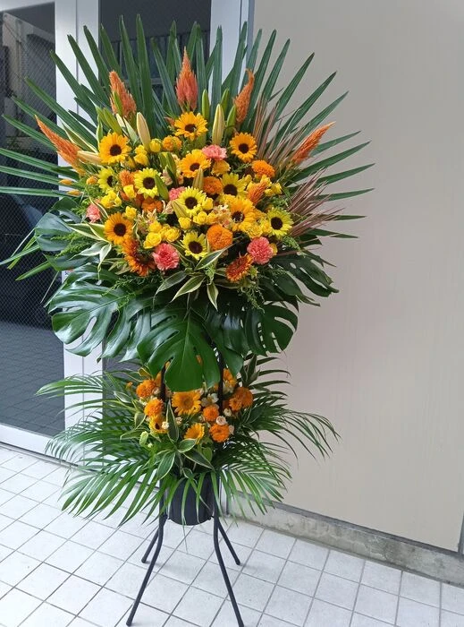 画像17033：情熱のレッドの花達は大切な方への架け橋になります