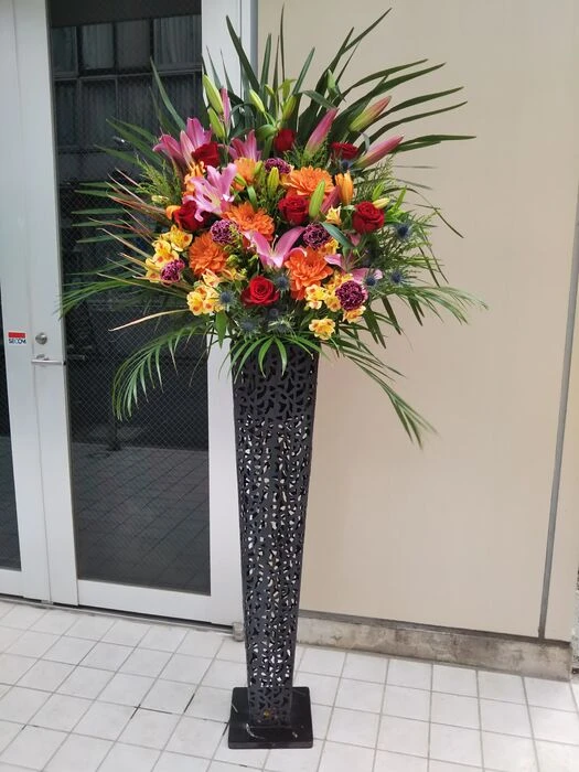 画像17425：情熱のレッドの花達は大切な方への架け橋になります