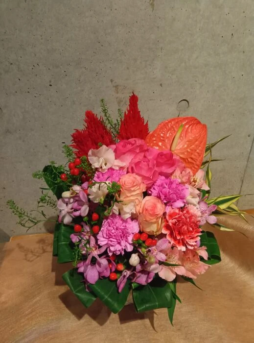 画像17436：情熱のレッドの花達は大切な方への架け橋になります