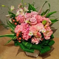 画像17438：情熱のレッドの花達は大切な方への架け橋になります