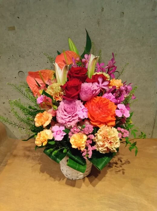画像21216：高級感なホワイト系スタンド花2段