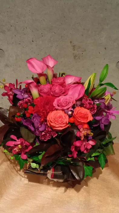 画像21218：高級感なホワイト系スタンド花2段