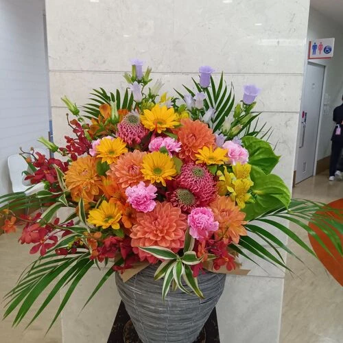画像2470：ロビーの定期装花