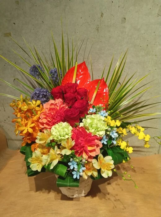 画像3097：高級感なホワイト系スタンド花2段