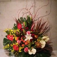 画像4697：高級感なホワイト系スタンド花2段